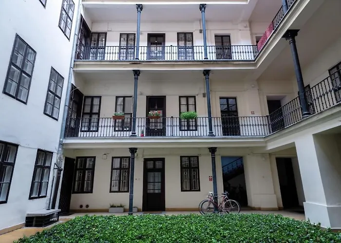 Lovely Downtown Apartment Close To The Basilica